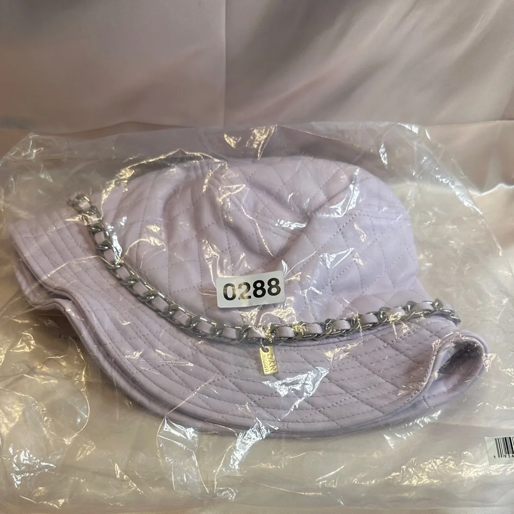 Quilted Lavender Bucket Hat with Chain Detail - Picture 2 of 3